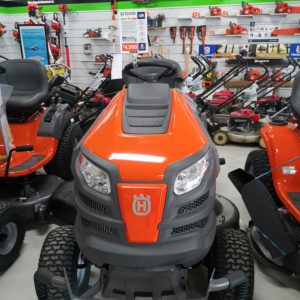 Husqvarna TS 242D Garden Tractors