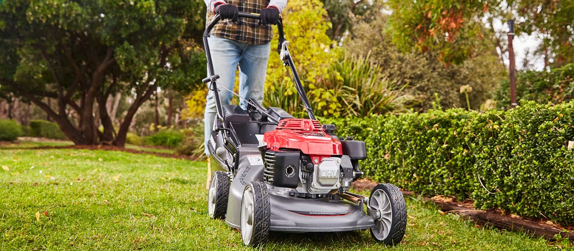 Honda_Power_Equipment_2018_Lawnmower_HRU196_Blade_Brake_hero HRU196 Buffalo Pro Blade Brake