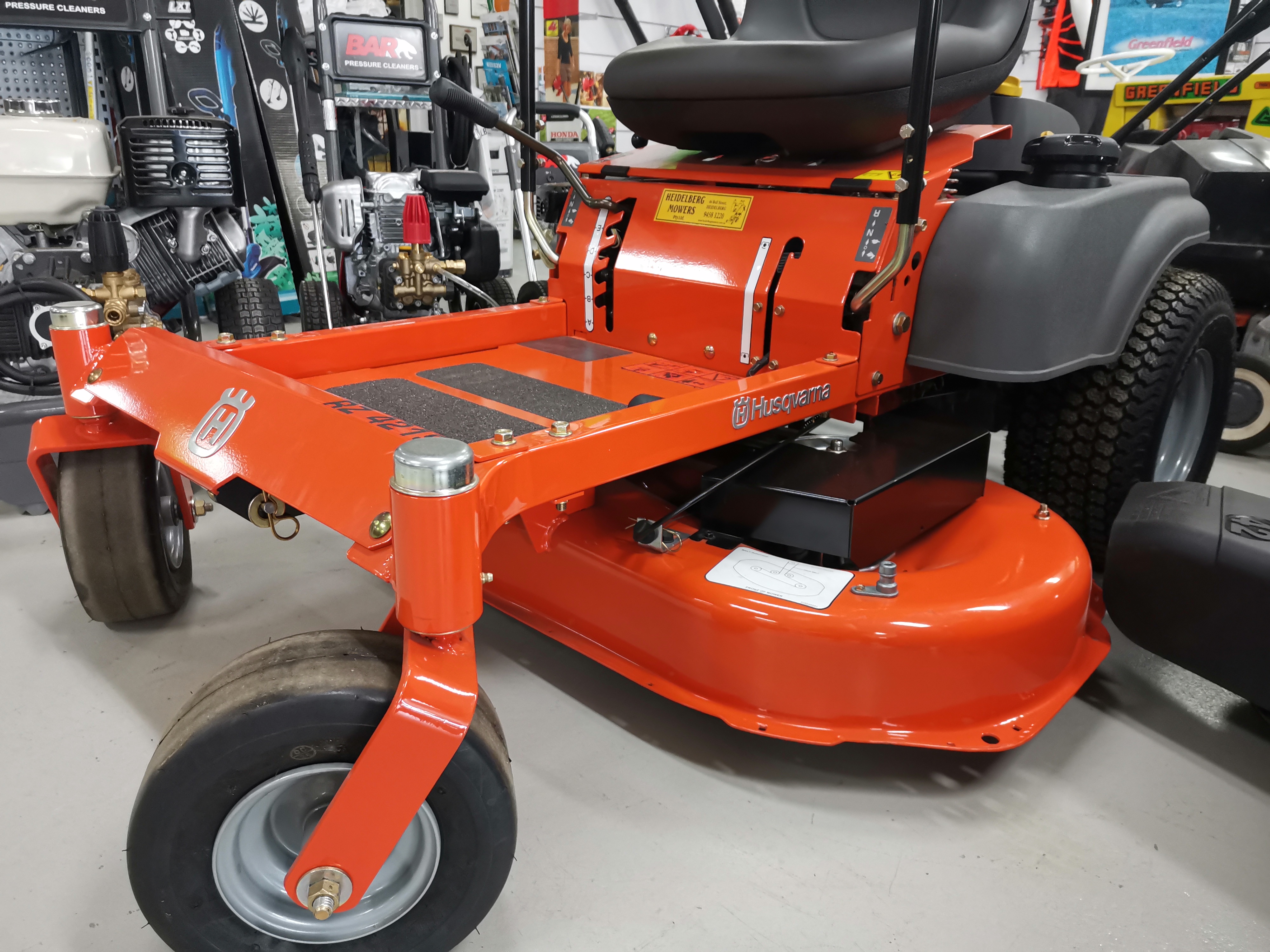 RZ4219 (3) Husqvarna Zero Turn RZ4219